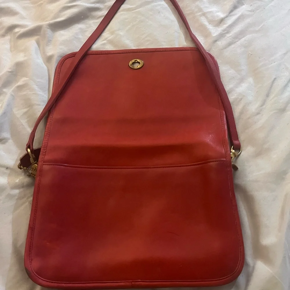 Vintage Coach Dinky Crossbag - Picture 3 of 6